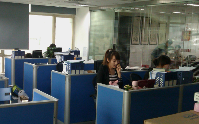 企业数字化转型方案对比：定制软件开发与物联网系统搭建如何选型